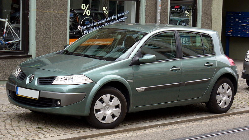 800px-Renault_M%C3%A9ganeFacelift.jpg